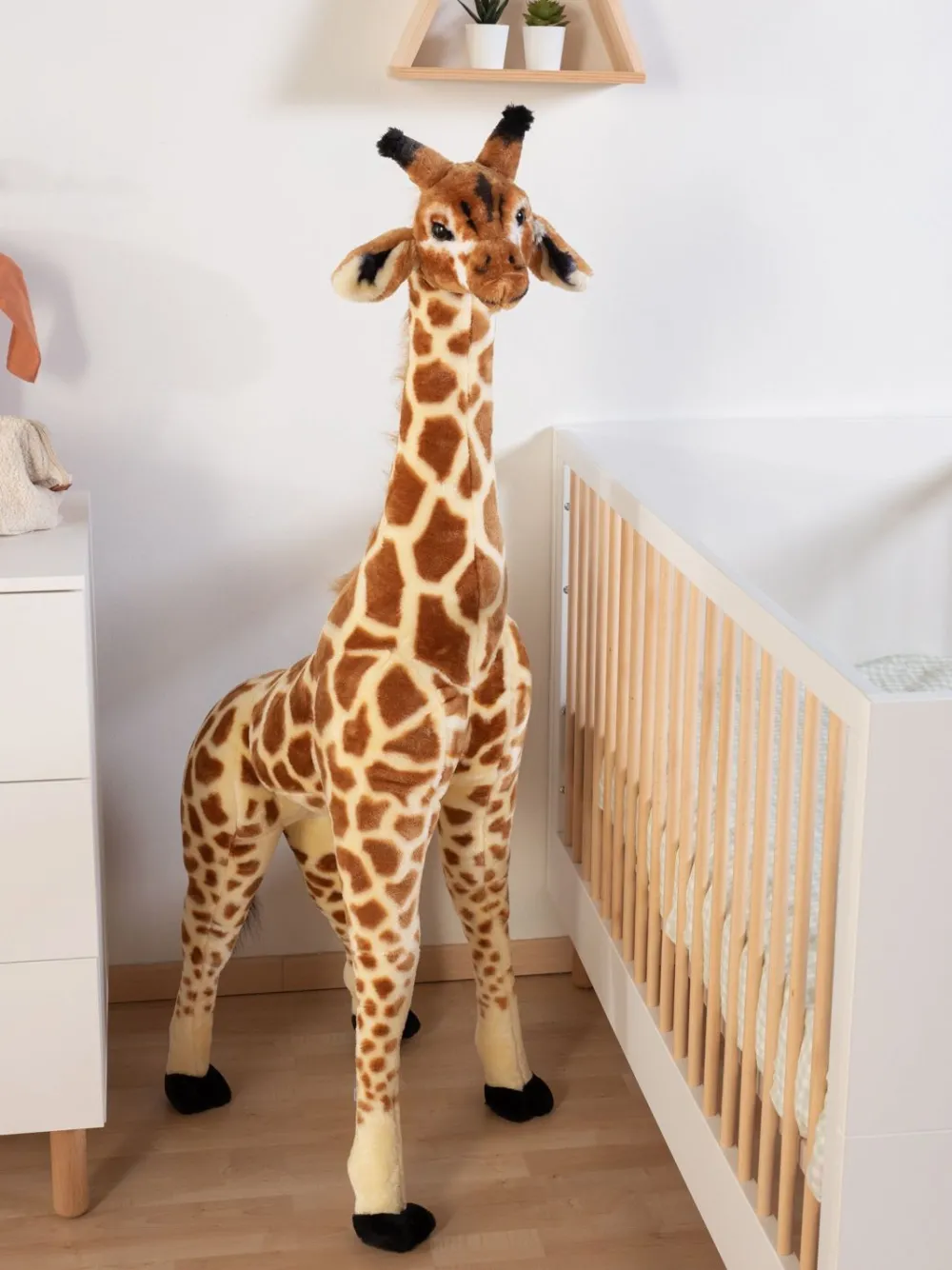 Outlet Childhome Staande Giraf Knuffel - 65X35X180 Cm - Bruin Geel
